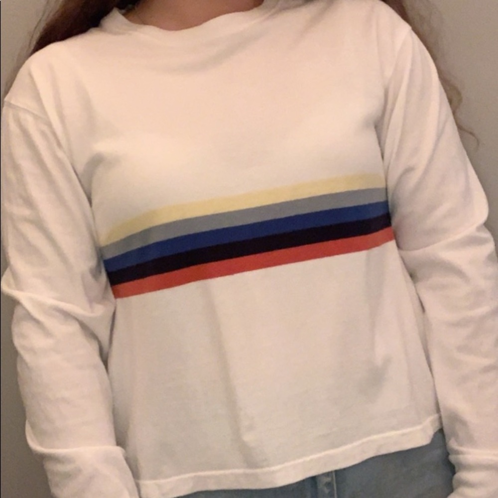 white long sleeve tee (semi cropped)